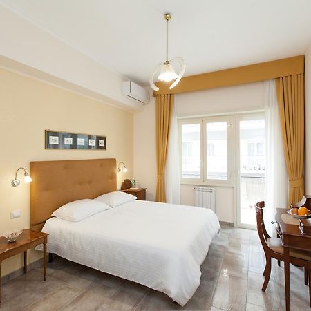 Anice Guesthouse Rome Bagian luar foto