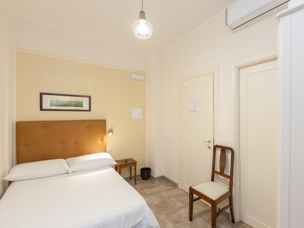 Anice Guesthouse Rome Bagian luar foto