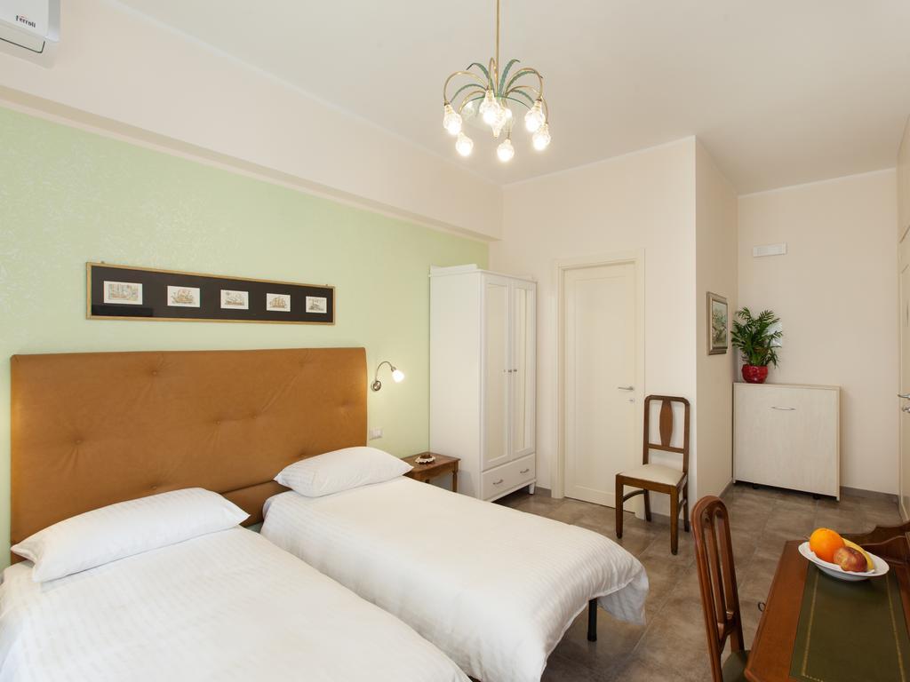 Anice Guesthouse Rome Bagian luar foto